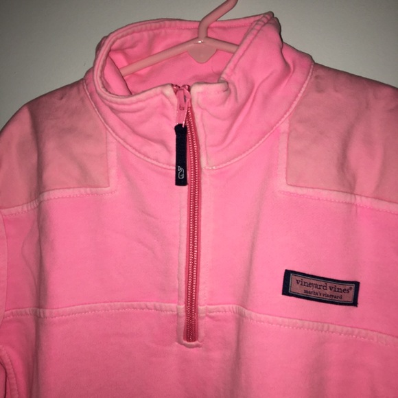 Pink Vineyard Vines pullover - Picture 1 of 8